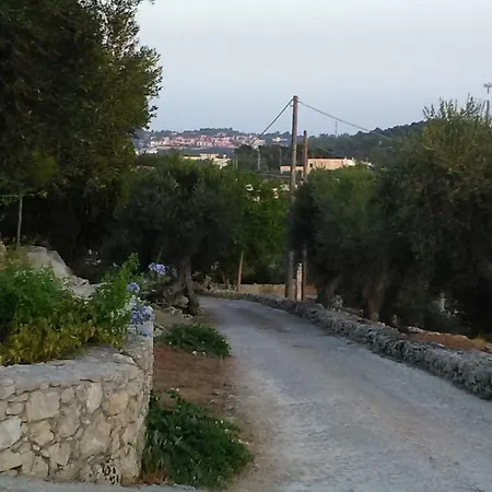 Appartamento Nel Giardino Di Isabel